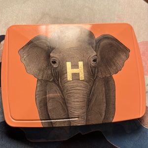 Hourglass Ambient Unlocked Palate